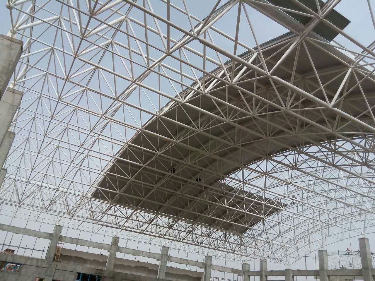 广汉青岛一汽网架